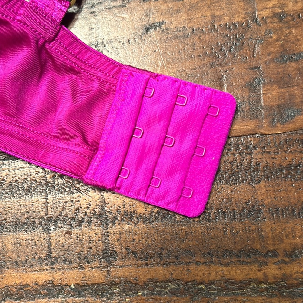 Natori bra - Picture 3 of 5